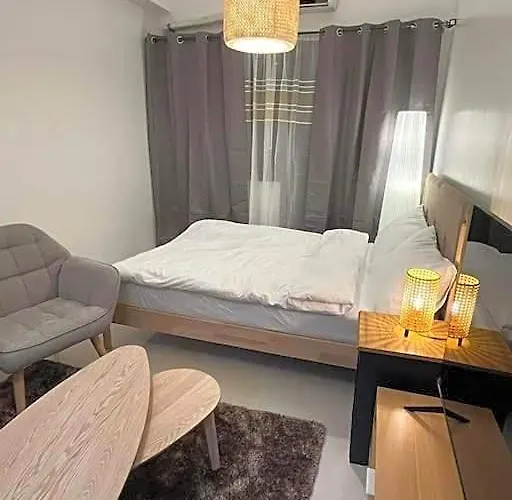 House Kubu At Lush Residences Makati فندق